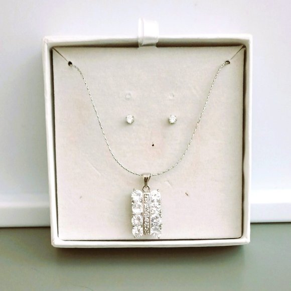 Carol Dauplaise Necklace Earring Set Silver Tone Cubic Zirconia - Picture 7 of 7